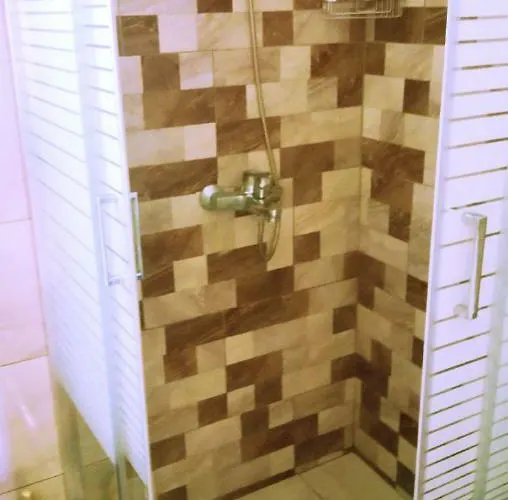 Cristi * Szkála Rahoníu